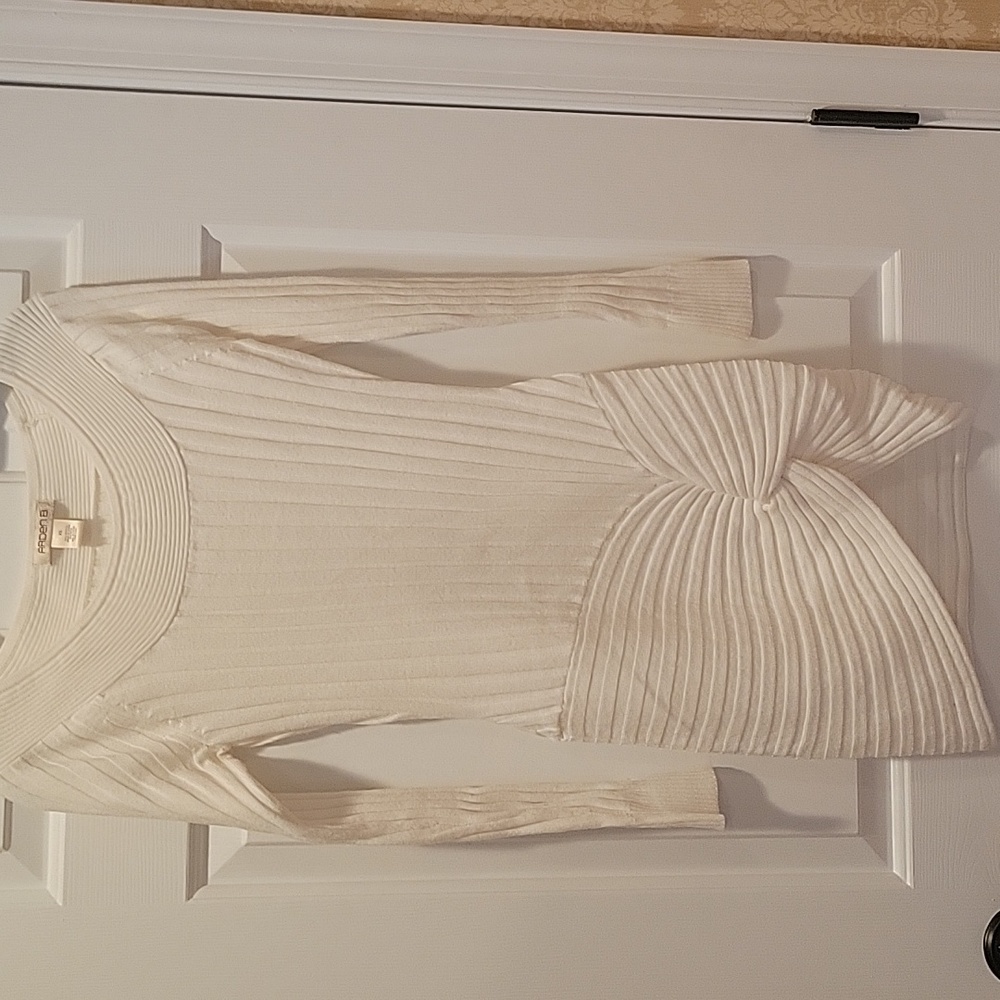 ARDEN B Y2K CREAM RIBBED KNIT SWEATER DRE